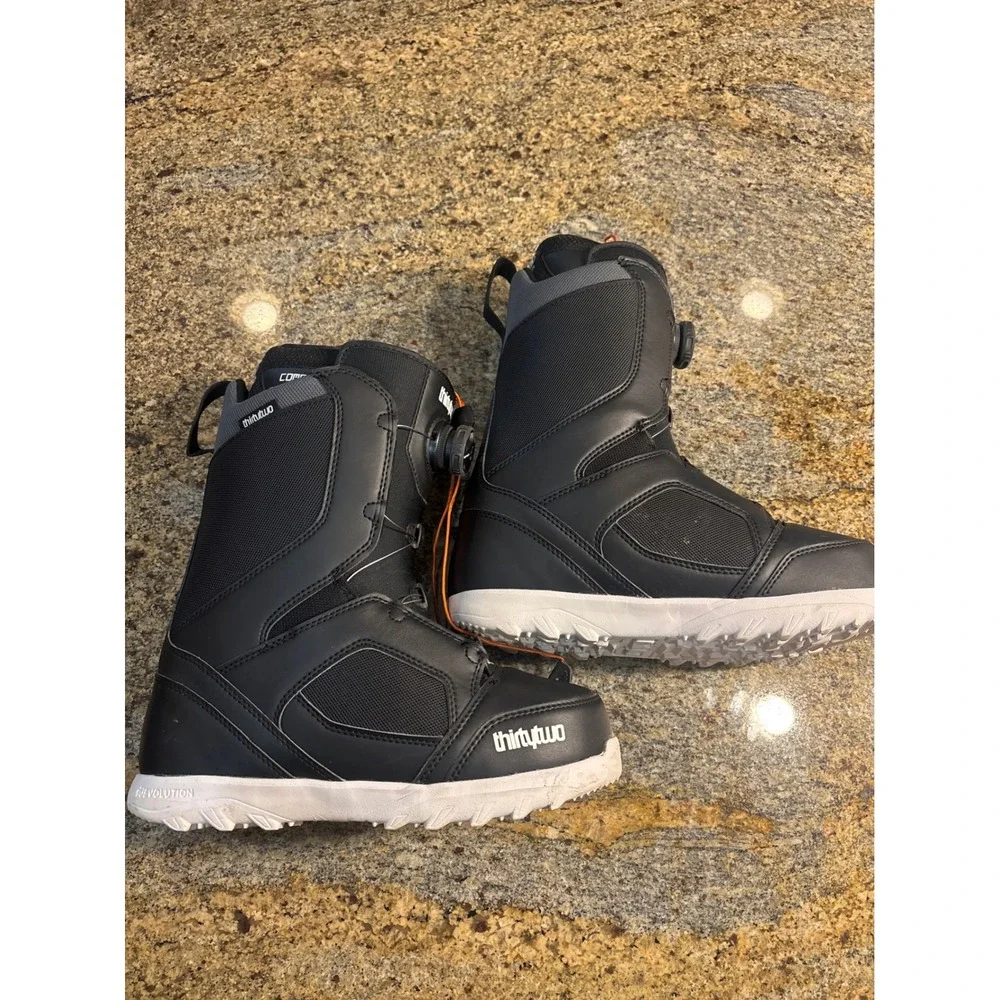 ThirtyTwo STW Boa Snowboard Boots Mens 7.5 Black‎ White Intuition Liners 2018
